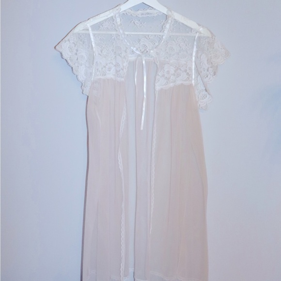 *SOLD*Vintage MIss Elaine made in USA Sheer Lace Babydoll negligee (ILGWU) - Picture 3 of 3